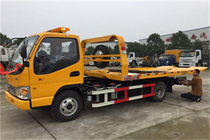 东港哪里有拖车服务