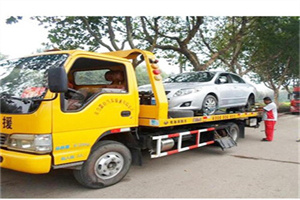 东港附近24小时汽车拖车服务热线