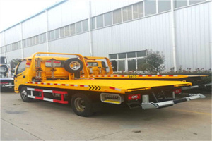 东港附近拖车救援搭电